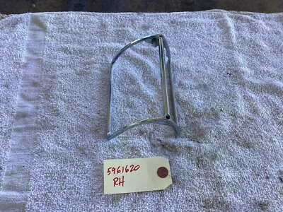 Pontiac Grand Prix 1969-72 diestro intermitente bisel 5961620 Foto 1 de 4