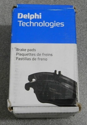 Delphi LP1936 Rear Brake Pads Set - Land Rover Discovery 3/4 & Range Rover - Image 1 of 4