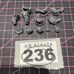 Solar Auxilia Panzerschütze/Fahrer/Kommandant Warhammer 40k Umbau Ersatzteile - Bild 1 von 1