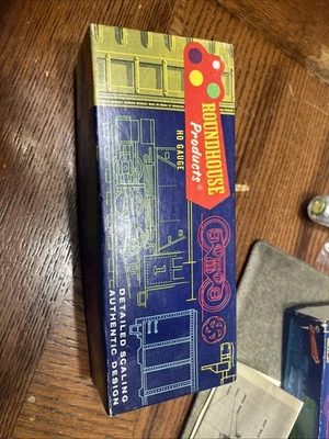 Roundhouse HO Scale Kit #1044 40’ Box Car - Union Pacific #186028 - NOS! - Image 1 of 4