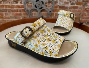 Alegria Daffodil FLoral Leather Swivel Strap Slide Sandals Klover 38 8-8.5 New - Picture 1 of 5