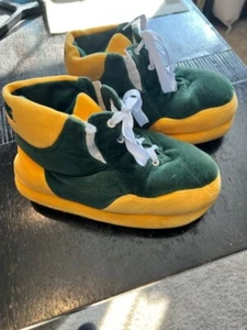 Green Bay Packers Sneaker Slippers Womens Shoe Size XLsrge NFL Football - Picture 1 of 5