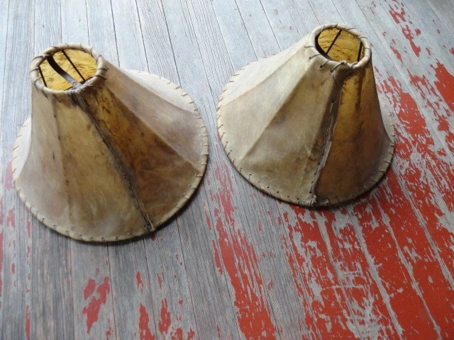 Par grande de pantalla de cuero crudo piel de vaca marco de hierro ideal para una cabina (2) Foto 1 de 4