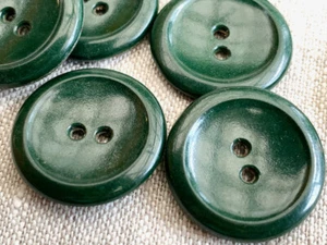 7 x Vintage 1950s Deep Green 23mm Sew Through Bakelite Buttons Oz Seller - Picture 1 of 3