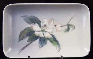 Lovely Royal Copenhagen Oblong Dish 53/964 White Flowers - Picture 1 of 2