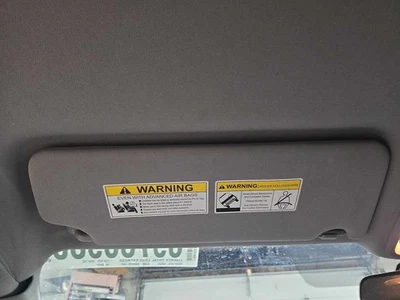 Used Left Sun Visor fits: 2017 Honda Pilot w/illumination Left Grade A - Image 1 of 4