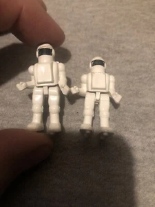 Vintage Hasbro TENTE Combi 8 Astro Astronaut Mini Figures - Picture 1 of 2