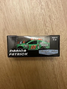 2014 Danica Patrick #10 GoDaddy Boxed 1:64 Diecast Stewart Haas Racing Action - Picture 1 of 8