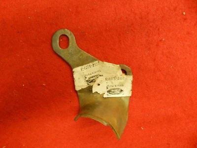 Soporte de escape de entrada delantera Ford Pinto #D2FZ-5277-A como nuevo 72 Foto 1 de 4