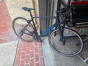 Giant contend 3 2021 black w/ blue lettering - Picture 1 of 5