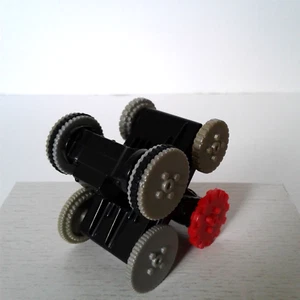 Battlebots Pullback X Shape Toy McDonald's 2002 Meal Promotion (Working) - Picture 1 of 5