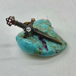 Vintage Lapel Hat Tie Knight Sword Medieval Matte Tone Rhinestone - Picture 1 of 5