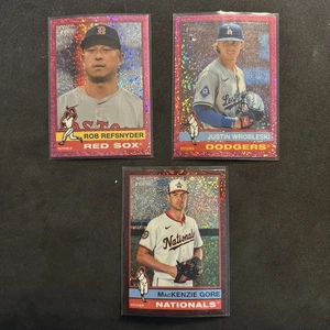 2025 Topps Heritage Pink/Red Sparkle Lot (3) - Bild 1 von 2