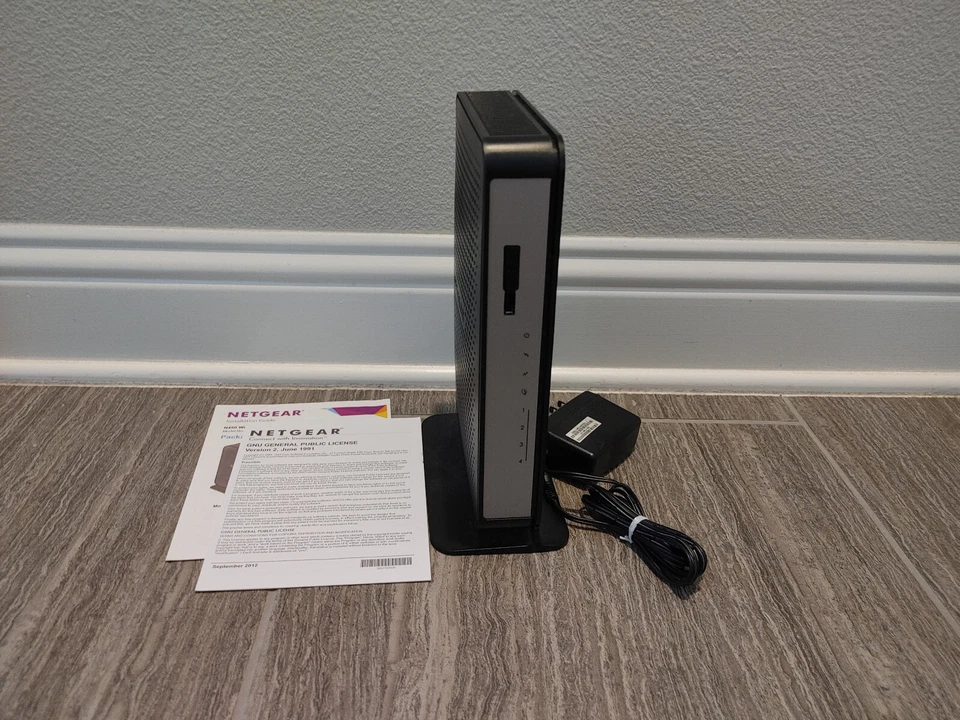 Netgear N450 340 Mbps 4-Port 10/100 Wireless N Router (N450-100NAS) - Image 1 of 3