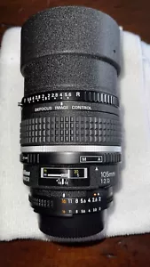 Nikon AF DC-NIKKOR 105mm f/2D Lens- MINT - Picture 1 of 4