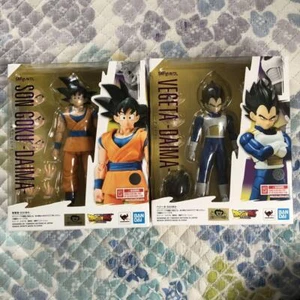 Juego de 2 figuras de acción BANDAI S.H.Figuarts Dragonball DAIMA Vegeta & Son Goku - Imagen 1 de 8