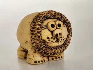 Lion clay figurine unglazed funny cute EUC - Bild 1 von 8