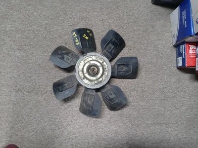 Chevrolet GMC S10 1997-2003 Sonoma ventilador aspa con embrague 2.2 sin aire acondicionado OEM Foto 1 de 4