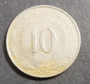 Yugoslavia, 1977 10 Dinar coin - Picture 1 of 2