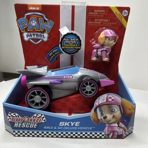NUOVO veicolo Paw Patrol Ready, Race, Rescue Skye’s Race & Go Deluxe con suoni - Foto 1 di 6