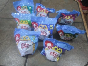 FURBYS ~ MCDONALD'S HAPPY MEAL TOYS ~ 1998 JUEGO COMPLETO DE 8 ~ NUEVO/SELLADO - Imagen 1 de 2