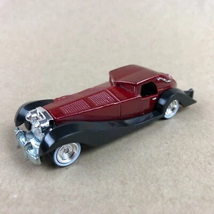 Hot Wheels Premium Disney 101 Dalmatians Cruella De Vil Red Car 1:64 Real Riders - Picture 1 of 6