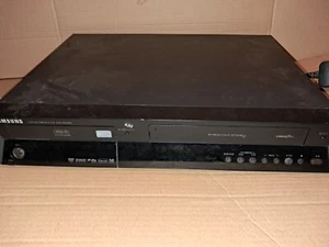 Grabadora de DVD y VCR Samsung - negra - solo unidad (DVD-VR350M) - Imagen 1 de 4