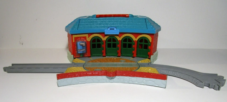 Thomas The Train & Friends Learning Curve Long Station 2002 Gullane - Image 1 of 4