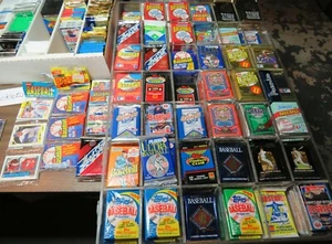 700 BASEBALL CARDS LOT IN FACTORY SEALED PACKS 80'S-90'S - Picture 1 of 9
