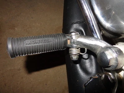 MONTESA Cappra GP, SCORPION KING 34 M, COTA 247 1ª SERIE, DOS CLAVIJAS PARA NEUMÁTICOS.  Foto 1 de 4