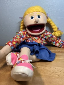 Silly Puppets Cindy Peach 25" pupazzo a mano originale camicia fiore biondo coda di maiale - Foto 1 di 8