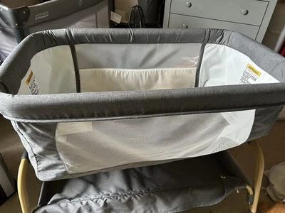 Cuna Baby Delight Beside Me Dreamer 6 posiciones ajuste de altura, gris Foto 1 de 3