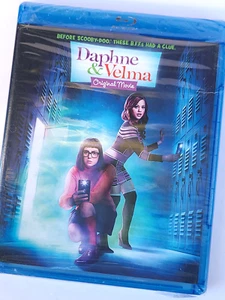 Daphne & Velma 2018 Blu-ray Rare New Fun Scoody Doo Spinoff Family Mystery Movie - Imagen 1 de 5