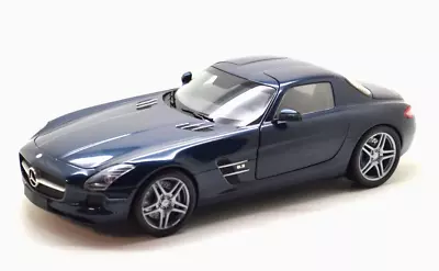 1:18 - Minichamps 100039021 - Mercedes-Benz SLS AMG - 2010 / blau metallic - Bild 1 von 4