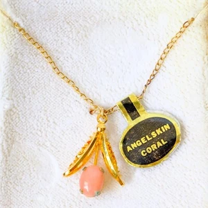 12KT Gold and Angelskin Coral Necklace Sultan Hawaii Pendant with Chain NEW VTG - Picture 1 of 6