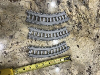 MIXED LOT 3 THOMAS & FRIENDS CURVED GRAY TRAIN TRACK MATTEL GULLANE 2013 - Image 1 of 2