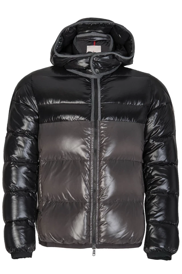 Chaqueta/abrigo acolchado Moncler grande usado para hombre Foto 1 de 1