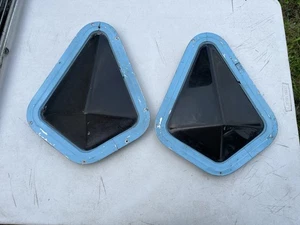 Van Bubble Window Raised Facets Diamond Shape, Vintage Boogie Porthole HTF RARE - Picture 1 of 3