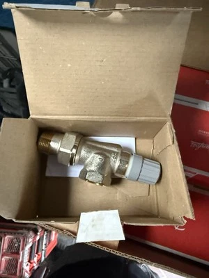 DANFOSS 013G-8018 Side Mount Angle Valve, 3/4 in. 40LW51