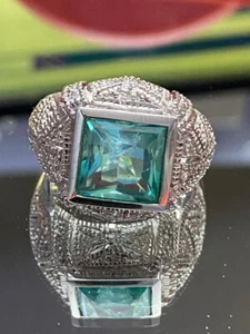 Sterling Silver Ring made with Zirconia Accents Size 8 - Picture 1 of 3