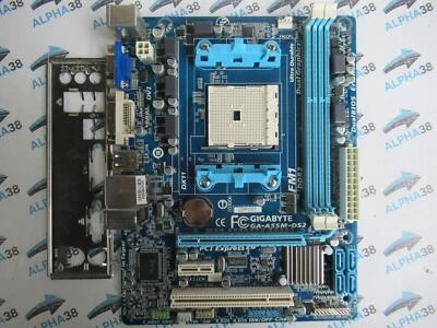 GIGABYTE GA-A55M-DS2 AMD A55 2x DDR3 RAM FM1 Micro ATX Mainboard - Image 1 of 2