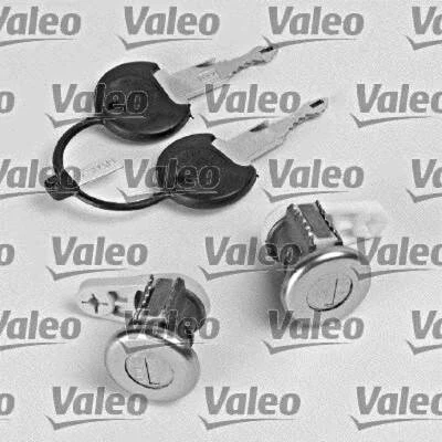 Front Door Locks Pair OEM Valeo RENAULT Clio 90-96 / R21 89-95 / Super 5 84-96 - Image 1 of 2