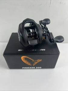 Savage Gear Finezze 200 7,1:1 - 10 Kugellager Bait Caster - Bild 1 von 8