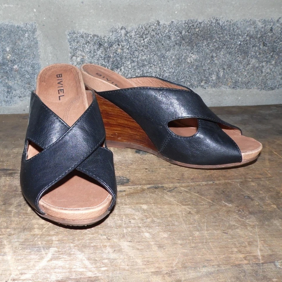 BIVIEL 4 pulgadas cuero negro puntera abierta sandalias cuña Foto 1 de 4