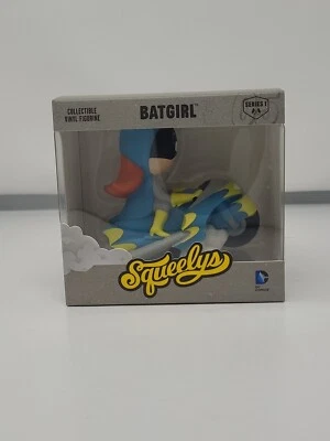 Figura de vinilo coleccionable Hallmark BATGIRL Squelys serie DC Comics  Foto 1 de 4