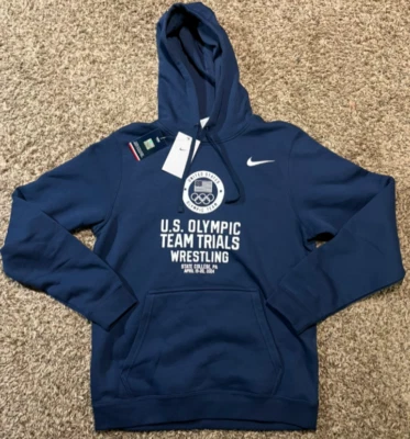 NUEVA Sudadera Nike Equipo de Lucha Olímpica de Estados Unidos Pruebas State College PA (Pequeña) Foto 1 de 3