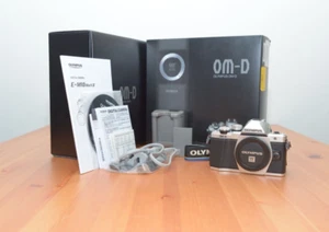 Olympus OM-D E-M10 Mark II Mirrorless Digital Camera Like New Cond w Box and Acc - Picture 1 of 8