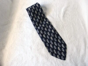 Vintage Saks Fifth Avenue Tie Navy Blue Paisley Print 58" Necktie Classic Style - Picture 1 of 3