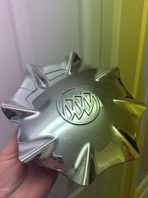 Chrome Wheel Center Cap Buick LeSabre 16" OEM 9594695 9594918  Good Clips 03-05 - Image 1 of 4