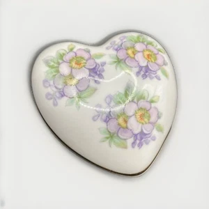 ROYAL TARA Irish Wild Primrose Flower TRINKET BOX Fine Bone China Galway Ireland - Picture 1 of 5
